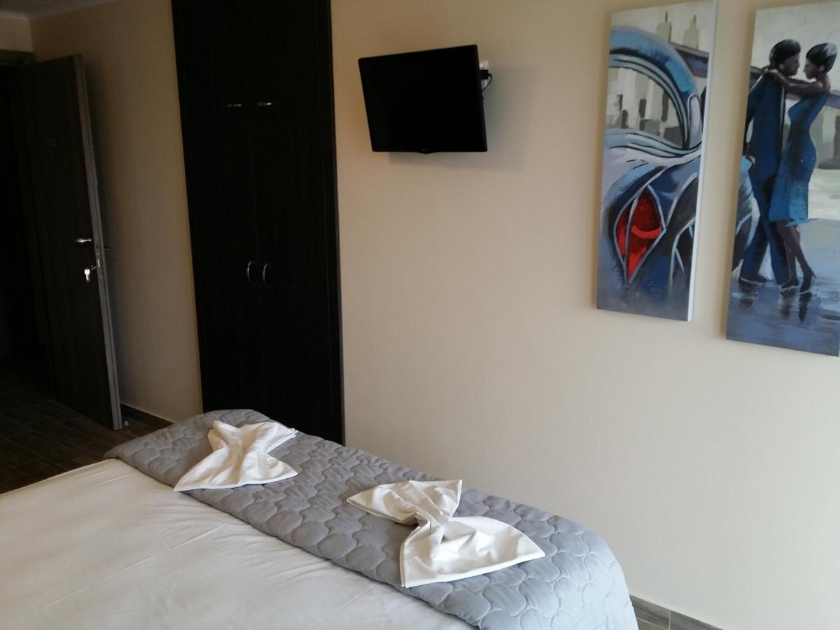 Villa Georgio Paralia Екстериор снимка